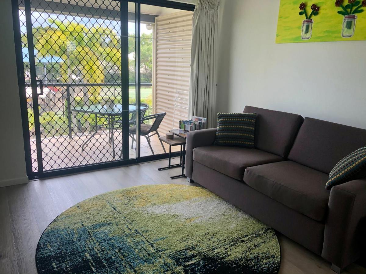 Apartment In 4* Resort - Pool Views - Great Location Noosaville Extérieur photo